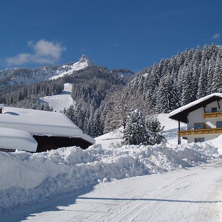 Pension Talblick In Waengle Bei Reutte Bagian luar foto