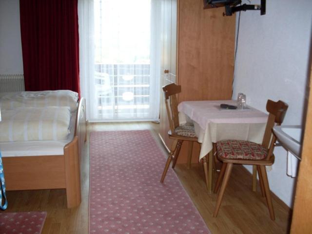 Pension Talblick In Waengle Bei Reutte Ruang foto