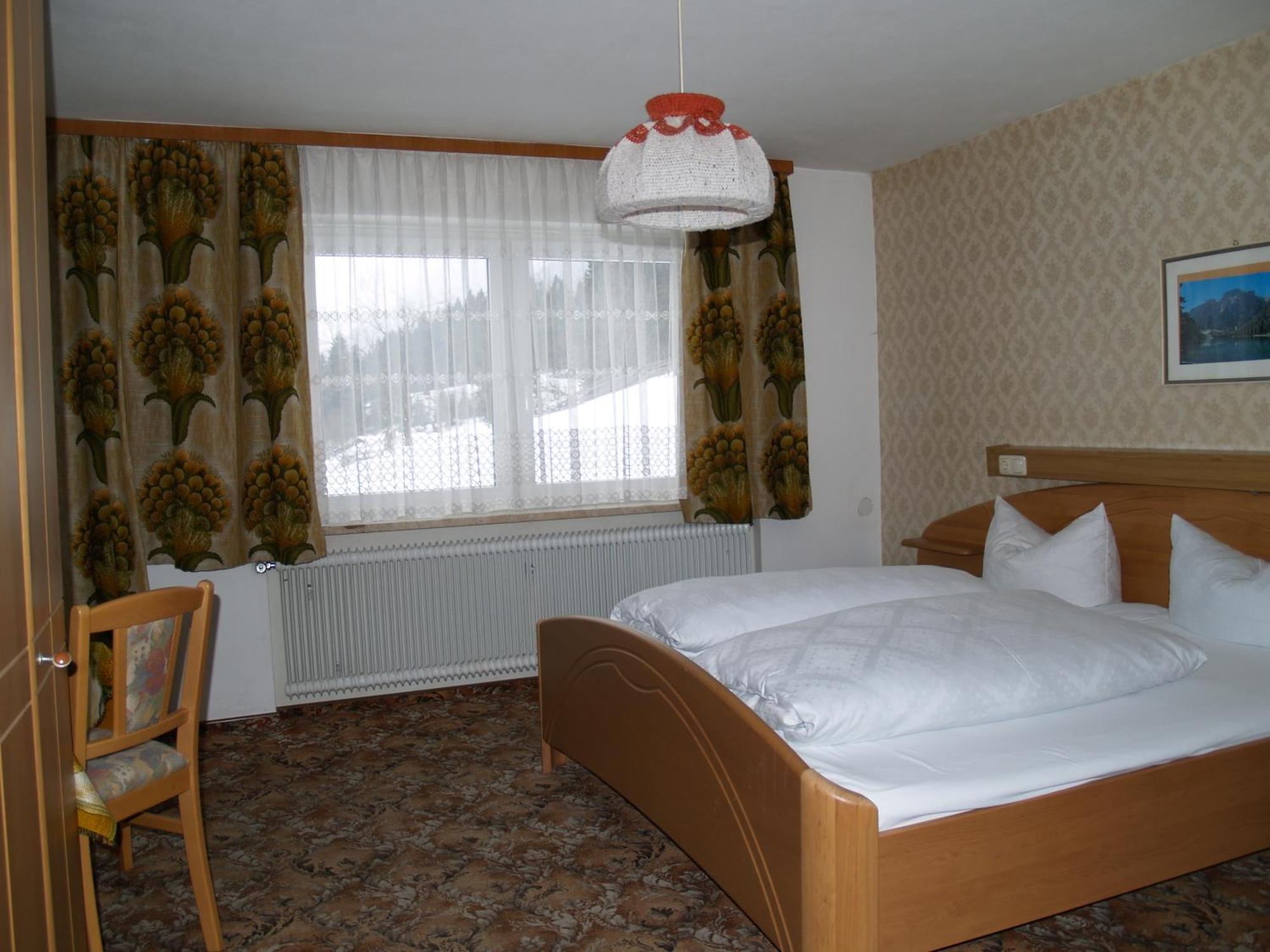 Pension Talblick In Waengle Bei Reutte Ruang foto