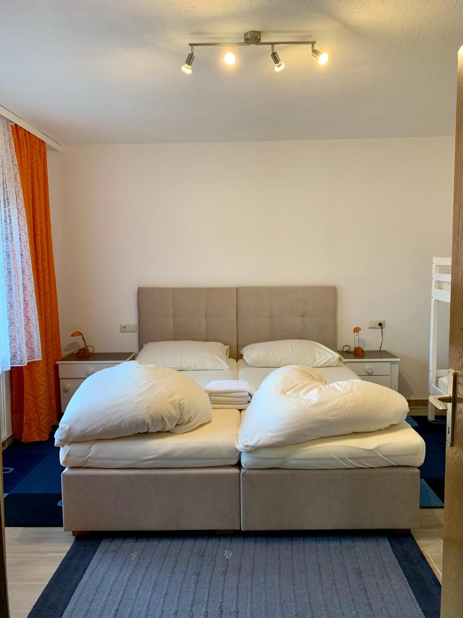 Pension Talblick In Waengle Bei Reutte Bagian luar foto